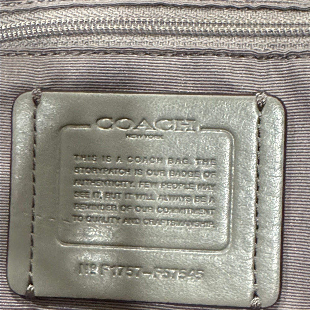 Coach Bag Lexy Gray Leather Shoulder Bag - Picture 15 of 17